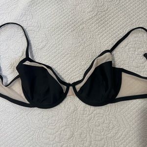 Victoria’s Secret unlined bra